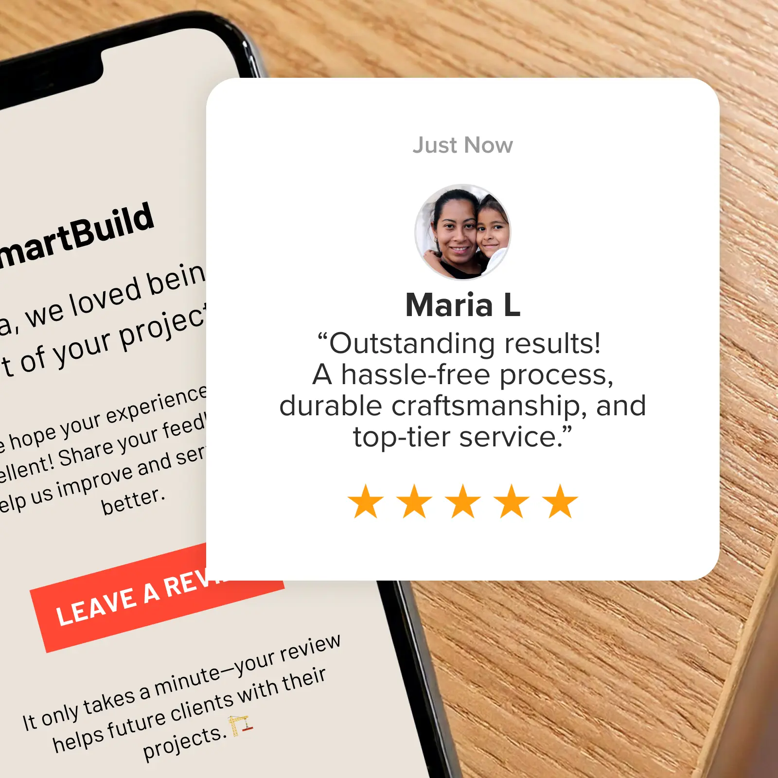 Un email de demande d’avis à côté de l’avis d’un client.