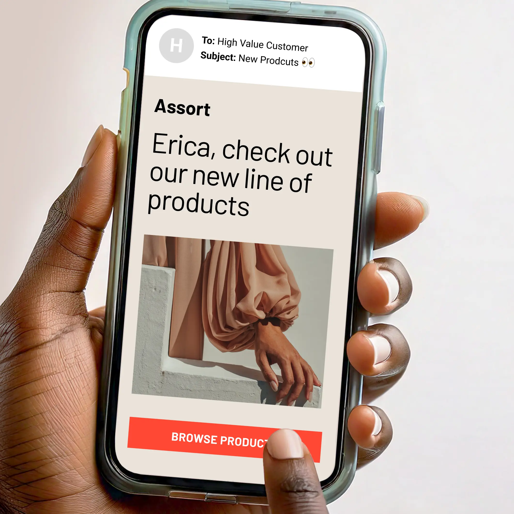 Un email pour le commerce de détail affiché sur un téléphone.